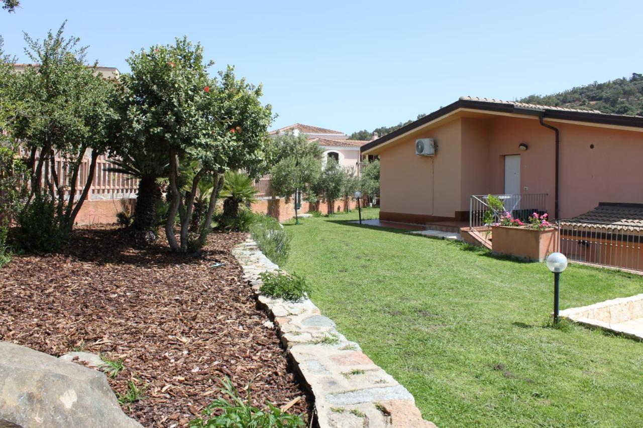 Arbatax Le Terrazze Sul Mare Aparthotel Luaran gambar