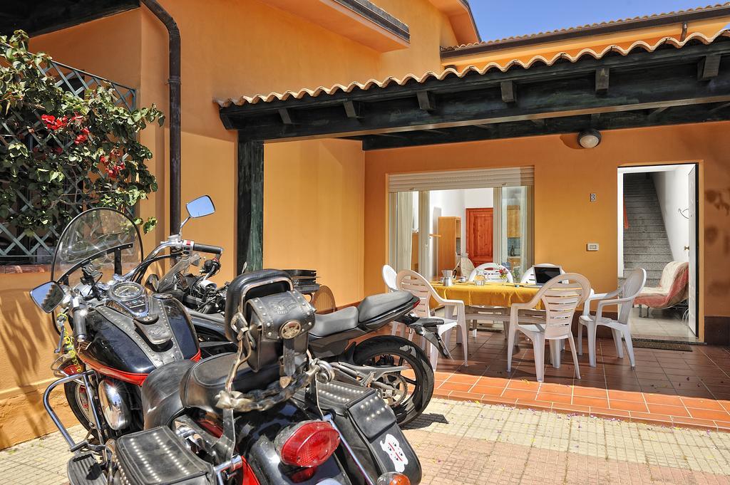Arbatax Le Terrazze Sul Mare Aparthotel Luaran gambar